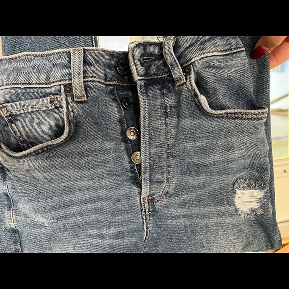 Forever 21 Skinny Ripped Jeans. Size 0 (24 waist). - Picture 1 of 5